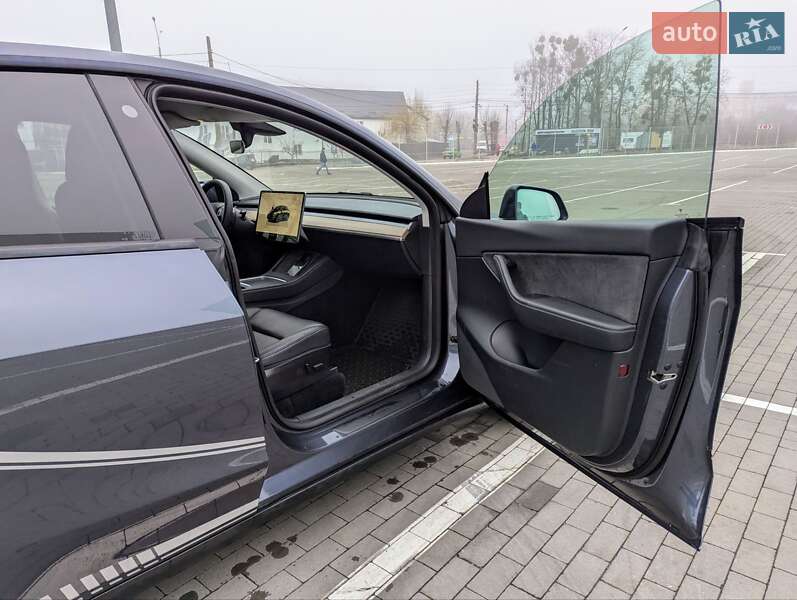 Внедорожник / Кроссовер Tesla Model Y 2022 в Умани