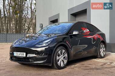 Позашляховик / Кросовер Tesla Model Y 2024 в Києві