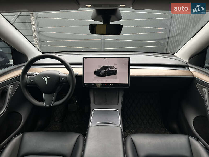 Позашляховик / Кросовер Tesla Model Y 2023 в Києві