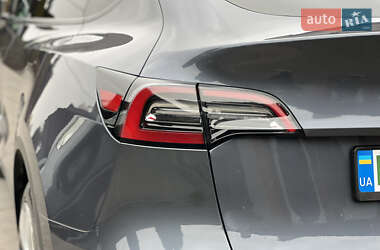Внедорожник / Кроссовер Tesla Model Y 2023 в 