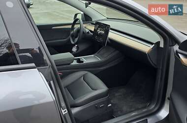 Внедорожник / Кроссовер Tesla Model Y 2024 в 