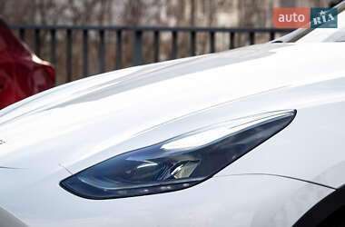 Внедорожник / Кроссовер Tesla Model Y 2022 в 