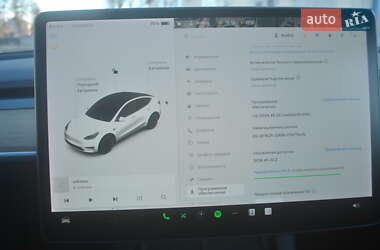 Позашляховик / Кросовер Tesla Model Y 2021 в 