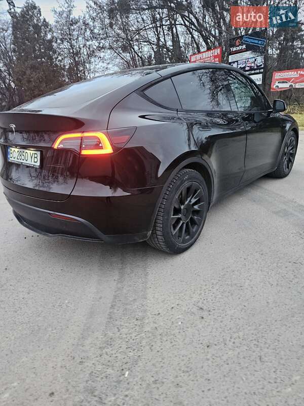 Внедорожник / Кроссовер Tesla Model Y 2021 в Львове