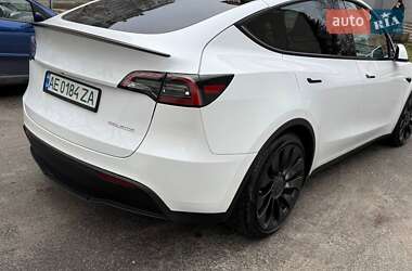 Позашляховик / Кросовер Tesla Model Y 2022 в 