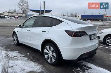 Внедорожник / Кроссовер Tesla Model Y 2021 в 