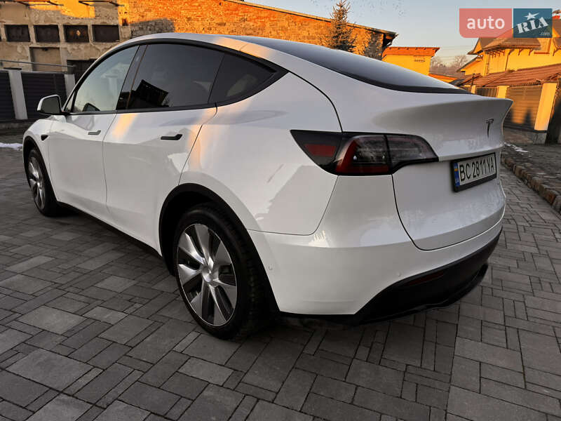 Внедорожник / Кроссовер Tesla Model Y 2022 в Львове