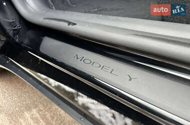 Внедорожник / Кроссовер Tesla Model Y 2023 в 