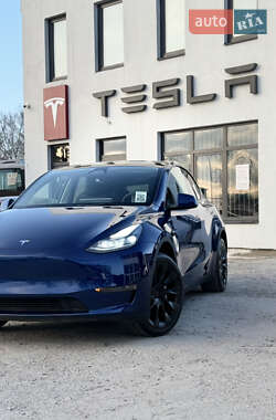 Внедорожник / Кроссовер Tesla Model Y 2024 в 