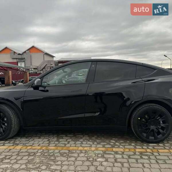 Позашляховик / Кросовер Tesla Model Y 2022 в Львові