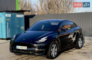 Внедорожник / Кроссовер Tesla Model Y 2023 в 