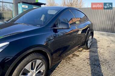 Внедорожник / Кроссовер Tesla Model Y 2023 в 