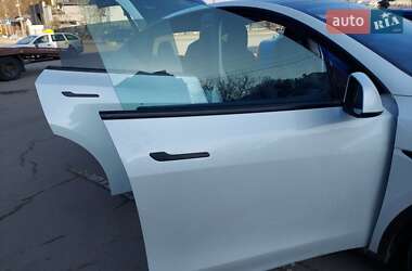 Внедорожник / Кроссовер Tesla Model Y 2021 в 