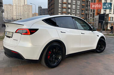 Позашляховик / Кросовер Tesla Model Y 2021 в 