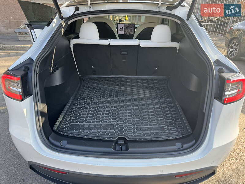 Внедорожник / Кроссовер Tesla Model Y 2021 в Одессе фото 33 Внедорожник / Кроссовер Tesla Model Y 2021 в Одессе