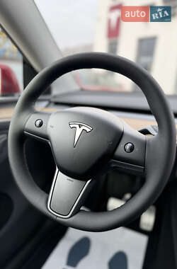 Внедорожник / Кроссовер Tesla Model Y 2024 в 