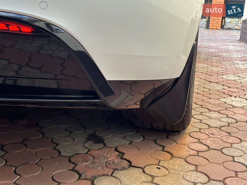 Позашляховик / Кросовер Tesla Model Y 2020 в Кривому Розі
