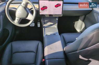 Внедорожник / Кроссовер Tesla Model Y 2024 в 