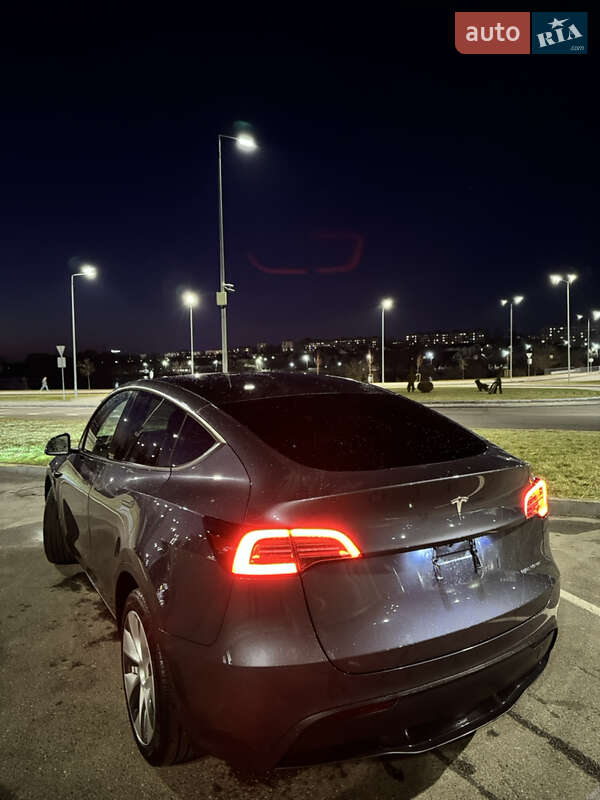 Позашляховик / Кросовер Tesla Model Y 2023 в Вінниці