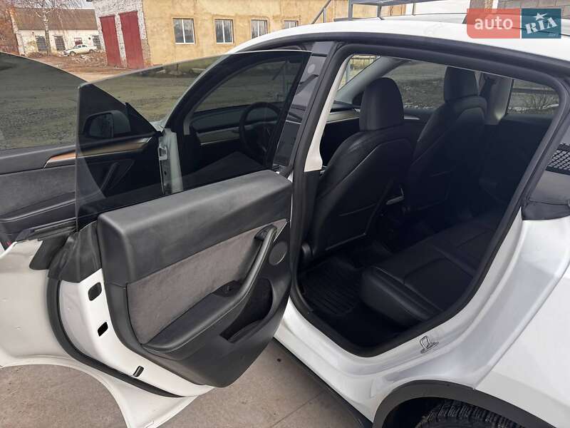 Внедорожник / Кроссовер Tesla Model Y 2023 в Виннице