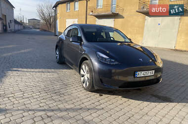 Позашляховик / Кросовер Tesla Model Y 2024 в Івано-Франківську