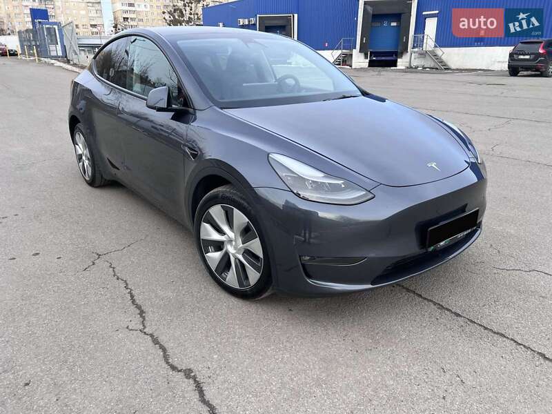 Позашляховик / Кросовер Tesla Model Y 2023 в Львові
