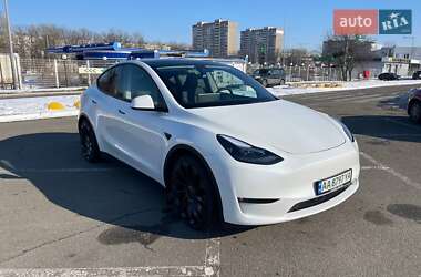 Внедорожник / Кроссовер Tesla Model Y 2022 в 