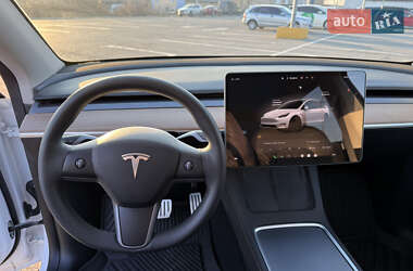 Внедорожник / Кроссовер Tesla Model Y 2023 в 