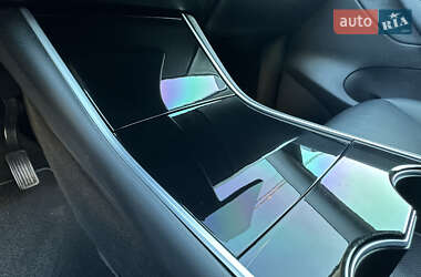 Внедорожник / Кроссовер Tesla Model Y 2020 в Ужгороде
