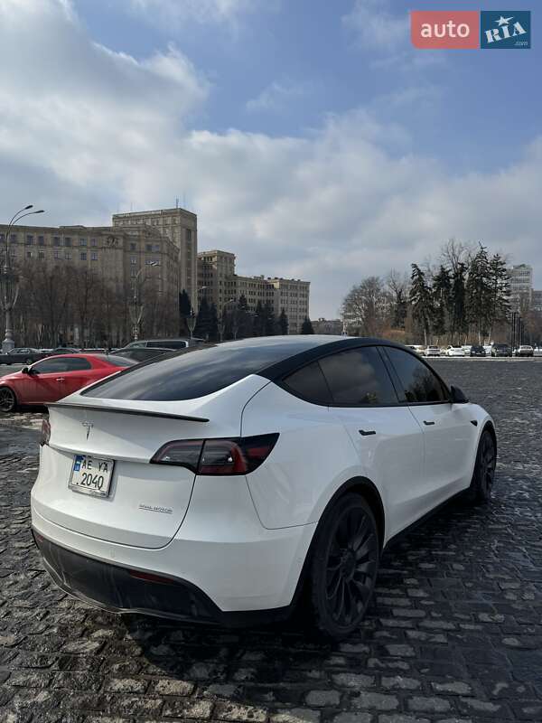 Внедорожник / Кроссовер Tesla Model Y 2022 в Харькове