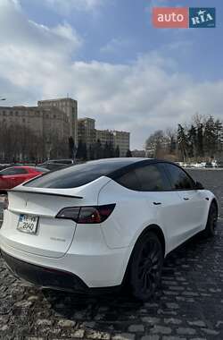 Внедорожник / Кроссовер Tesla Model Y 2022 в 