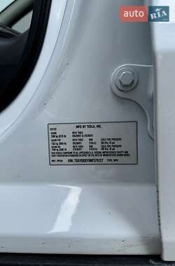 Внедорожник / Кроссовер Tesla Model Y 2022 в 