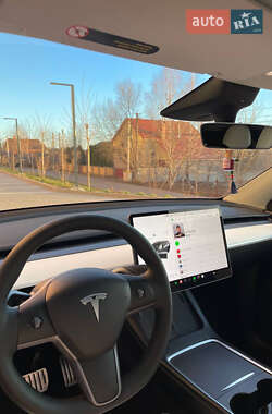 Внедорожник / Кроссовер Tesla Model Y 2022 в 