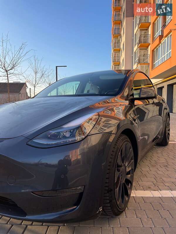 Внедорожник / Кроссовер Tesla Model Y 2022 в Броварах