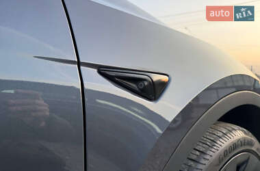Внедорожник / Кроссовер Tesla Model Y 2020 в 