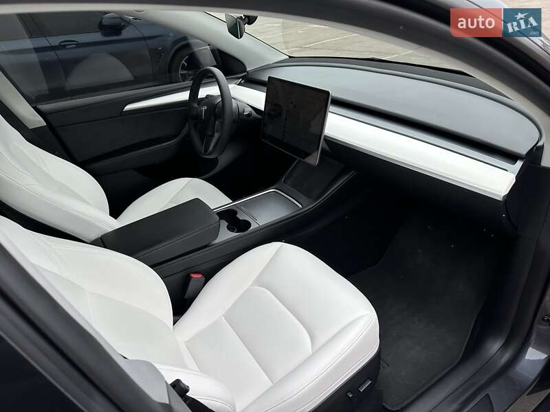 Позашляховик / Кросовер Tesla Model Y 2023 в Києві