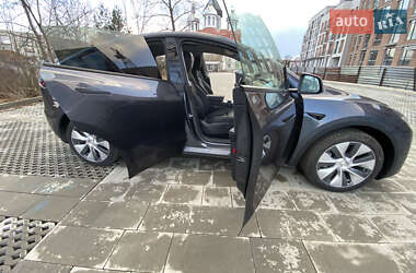 Внедорожник / Кроссовер Tesla Model Y 2023 в 