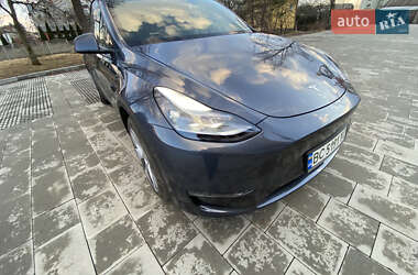 Внедорожник / Кроссовер Tesla Model Y 2023 в 