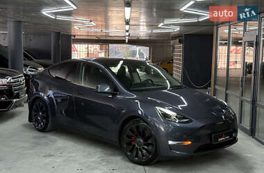 Внедорожник / Кроссовер Tesla Model Y 2022 в 