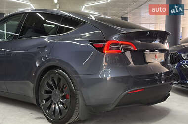 Внедорожник / Кроссовер Tesla Model Y 2022 в 