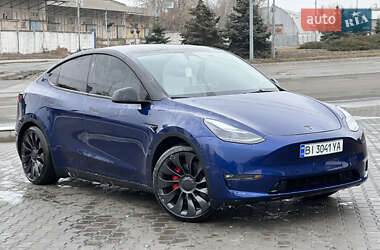 Седан Tesla Model Y 2023 в 