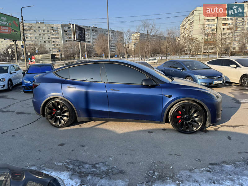 Внедорожник / Кроссовер Tesla Model Y 2020 в Запорожье