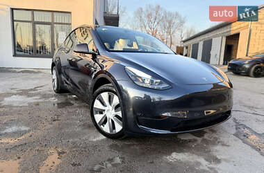 Внедорожник / Кроссовер Tesla Model Y 2024 в 