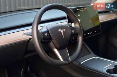 Внедорожник / Кроссовер Tesla Model Y 2021 в 