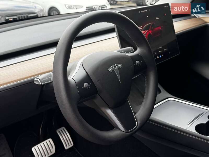 Позашляховик / Кросовер Tesla Model Y 2023 в Харкові