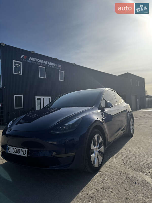 Внедорожник / Кроссовер Tesla Model Y 2023 в Киеве