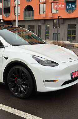 Внедорожник / Кроссовер Tesla Model Y 2023 в Киеве