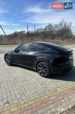 Позашляховик / Кросовер Tesla Model Y 2023 в 