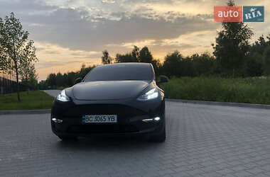 Внедорожник / Кроссовер Tesla Model Y 2021 в Львове