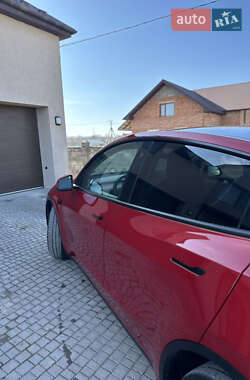 Внедорожник / Кроссовер Tesla Model Y 2023 в 